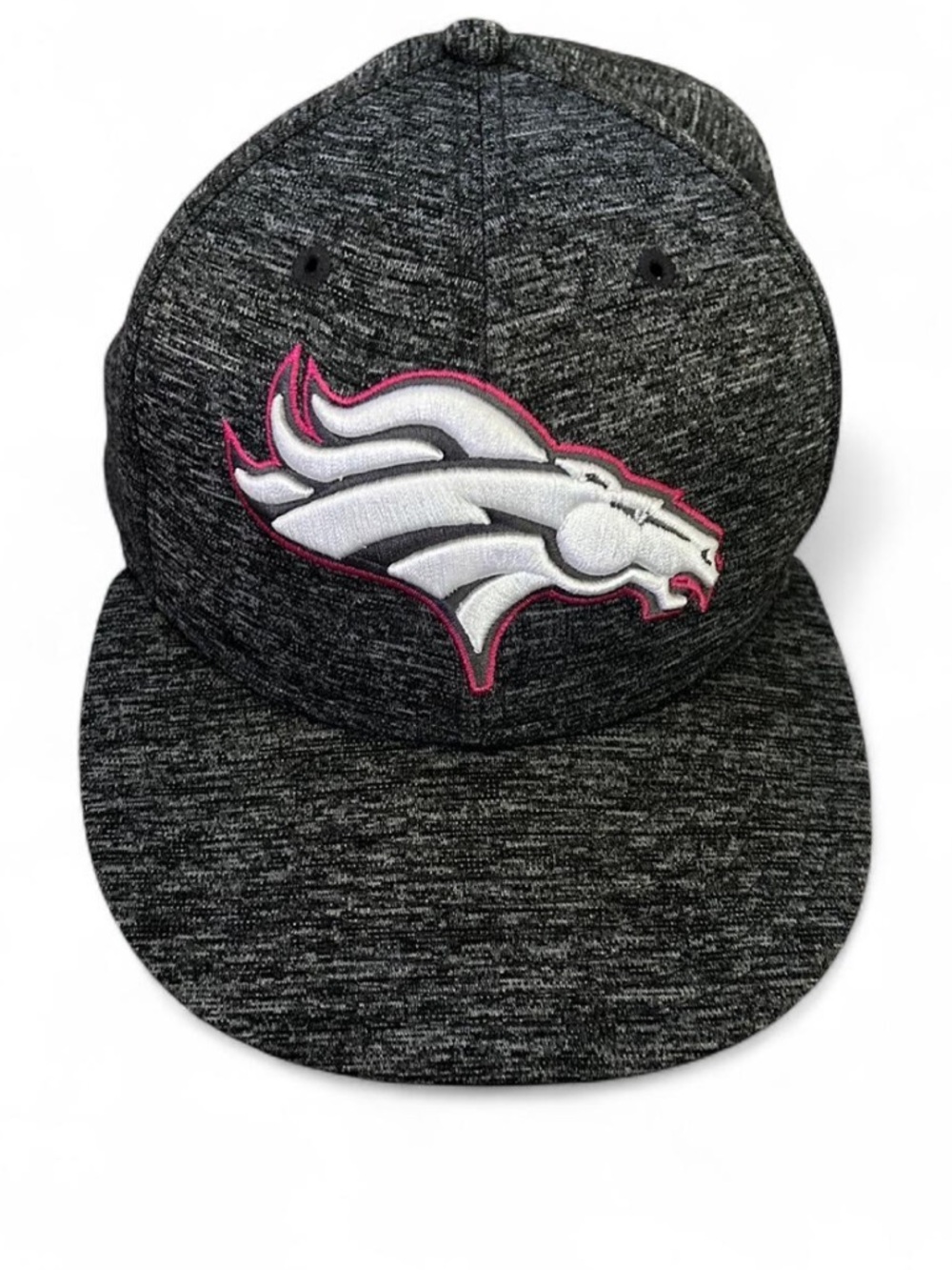 Denver Bronco New Era NFL Breast Cancer Awareness BCA Sideline 7 1/4 Fitted Hat